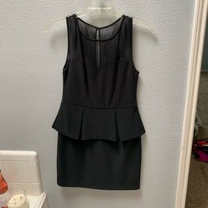 *LIKE NEW* Women’s formal black dress